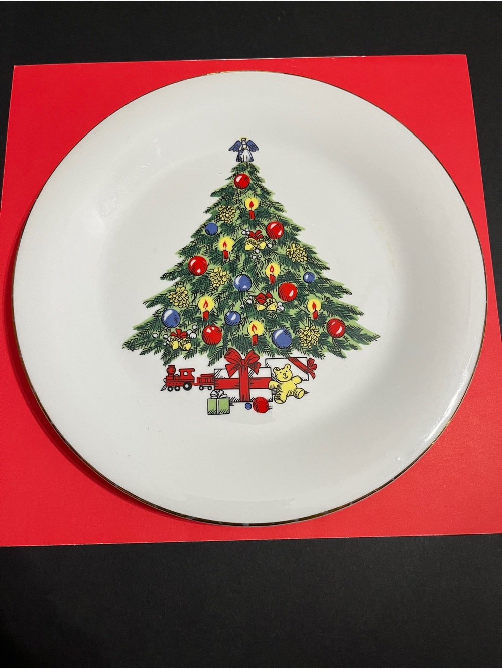 Trisa Holiday Tree Decorative Plate - White with Festive Accents